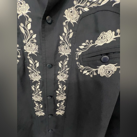 Men’s Navy Blue Embroidered Western Long Sleeve. Size Medium. - Picture 5 of 6